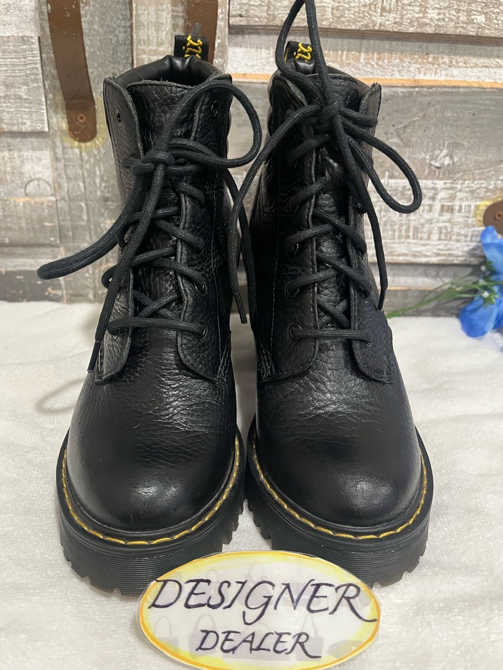 Dr. Martens Persephone Black Leather Lace Up Booties Size 5 EUC! - Picture 6 of 12